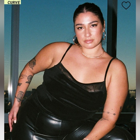 Princess Polly Brolga Double Bust Black Curve Top - Picture 1 of 4